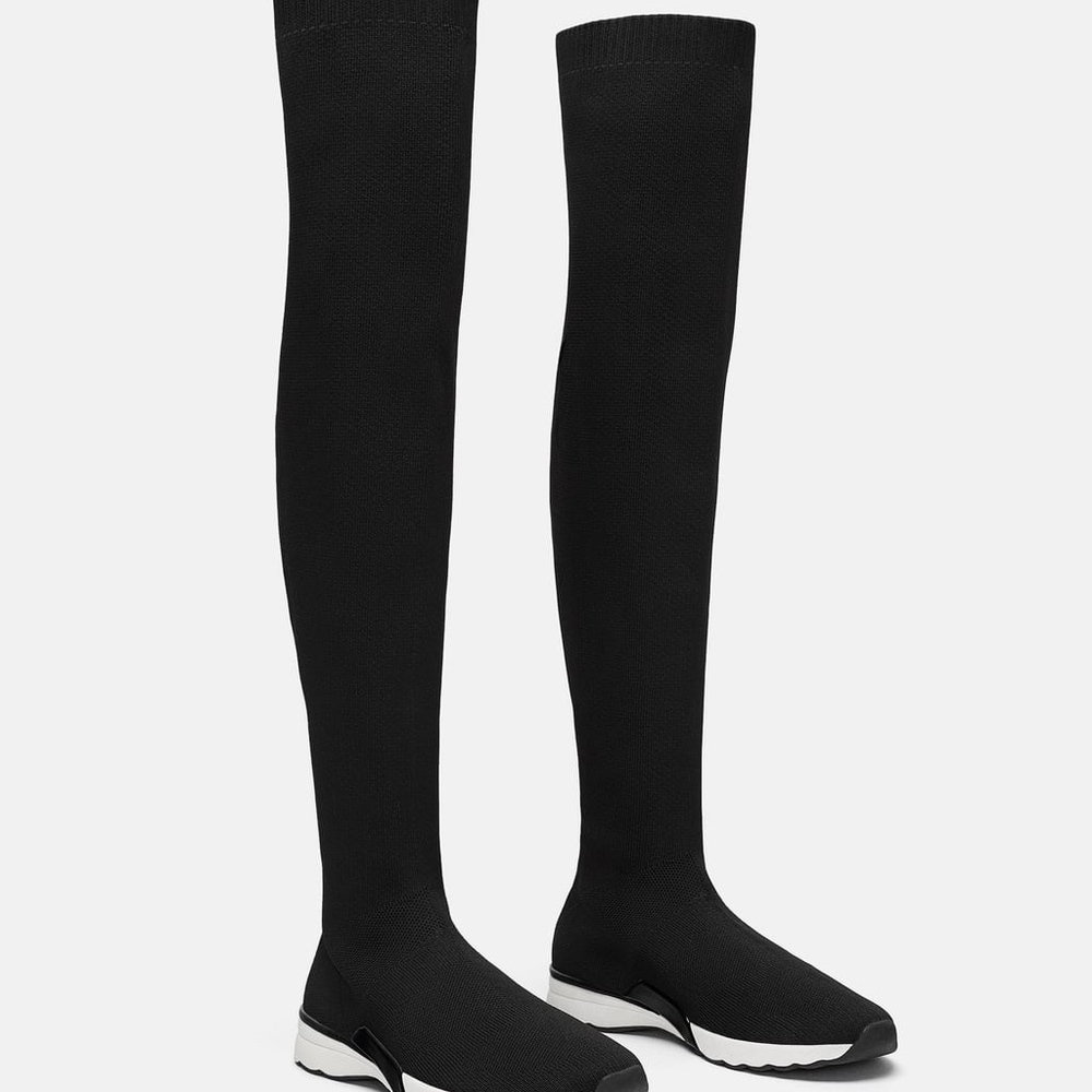 EXTRA LONG SPORT SOCKS